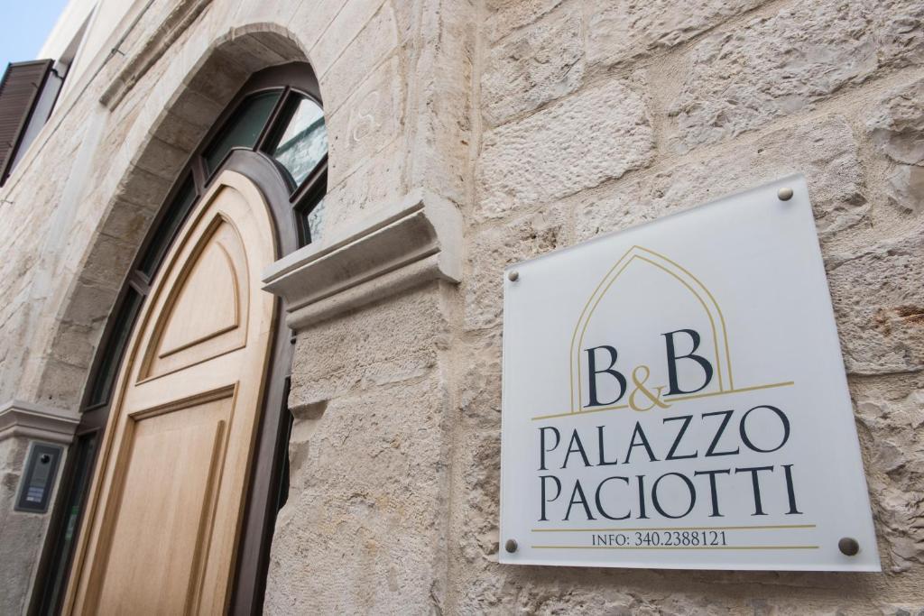 B&B Palazzo Paciotti Trani Exterior photo